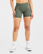 Adapt Seamless Shorts | 4.5" - Vert