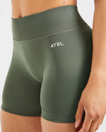 Adapt Seamless Shorts | 4.5" - Vert
