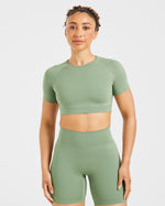 Staple Crop Top - Olive Vert