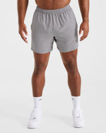 Core 5" Shorts - Gris
