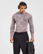 Camo Seamless Long Sleeve T Shirt - Woodland Taupe