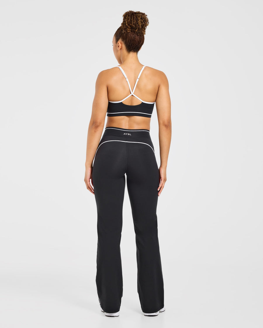 Form Flared Leggings - Noir