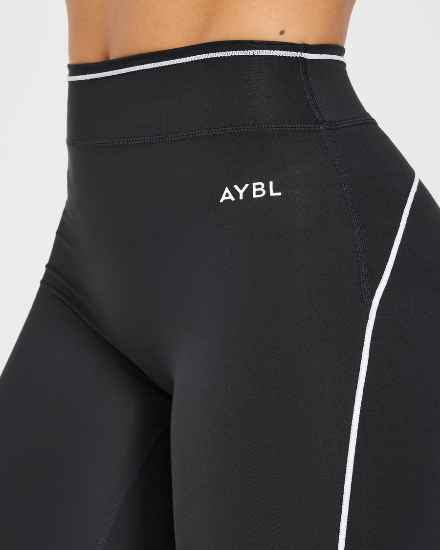 Form Flared Leggings - Noir