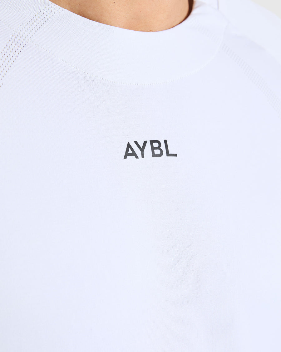 Attain Seamless Long Sleeve T Shirt - Storm Blanc