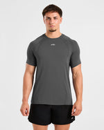 Attain Seamless T Shirt - Storm Gris