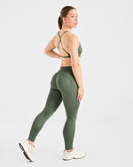 Adapt Seamless Strappy Sports Bra - Vert