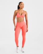 Adapt Seamless Strappy Sports Bra - Summer Pêche