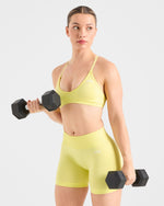 Adapt Seamless Strappy Sports Bra - Spring Jaune