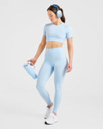 Staple Crop Top - Pastel Bleu