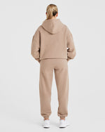 Varsity Oversized Joggers - Latte Marron