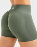 Adapt Seamless Shorts | 4.5" - Vert