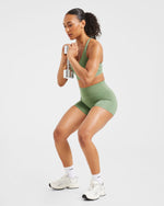 Staple Shorts - Olive Vert
