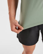 Ascend Seamless T Shirt - Olive Vert
