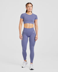 Adapt Seamless Crop Top - Iris Bleu