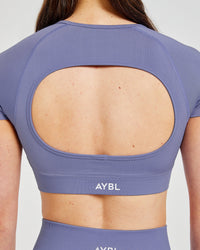 Adapt Seamless Crop Top - Iris Bleu