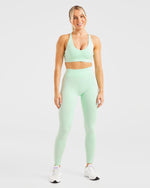 Staple Sports Bra - Mint Vert
