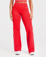 Form Flared Leggings - Rouge