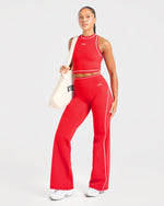Form Flared Leggings - Rouge