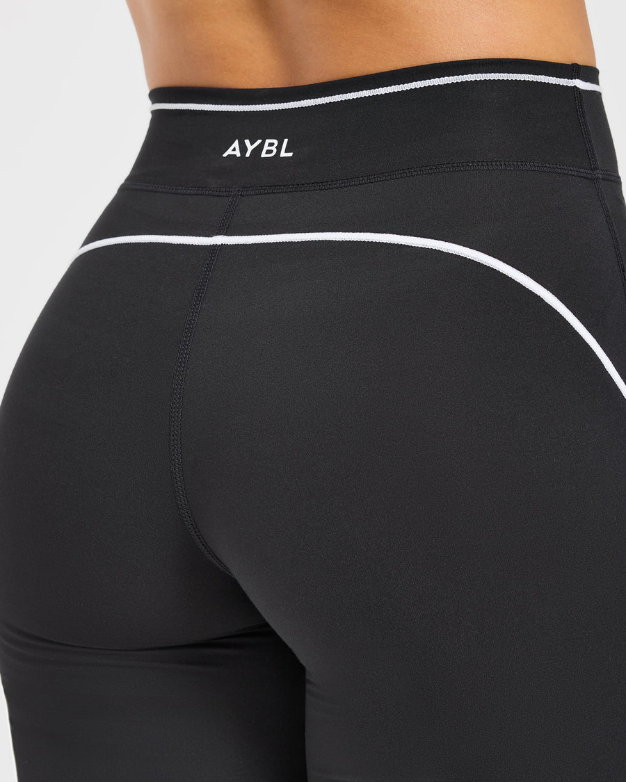 Form Flared Leggings - Noir