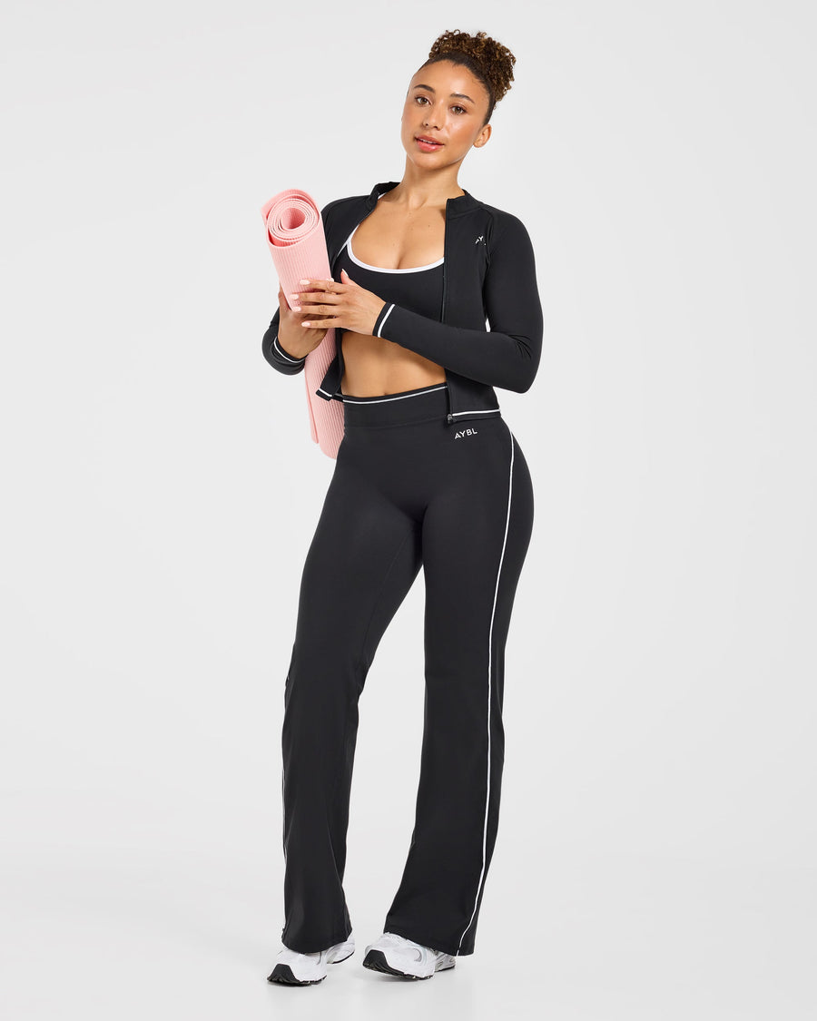 Form Flared Leggings - Noir