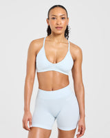 Adapt Seamless Strappy Sports Bra - Iced Bleu