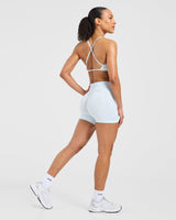 Adapt Seamless Strappy Sports Bra - Iced Bleu