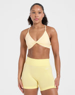 Essential Twist Crossback Sports Bra - Jaune