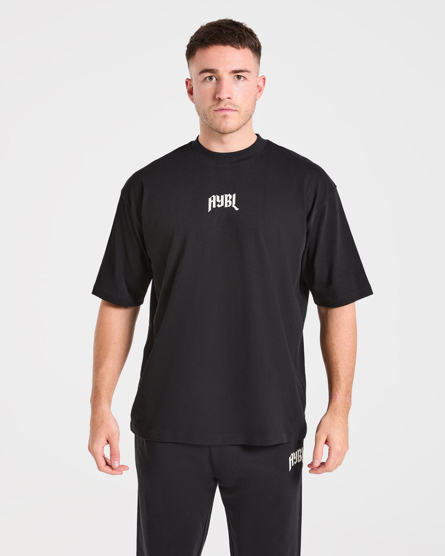 Heavy Lifting Gothic Oversized T Shirt - Noir/Off Blanc