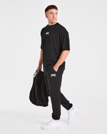 Heavy Lifting Gothic Oversized T Shirt - Noir/Off Blanc