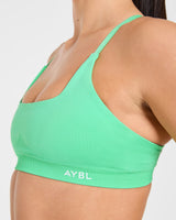 Enhance Seamless Sports Bra - Mint Vert