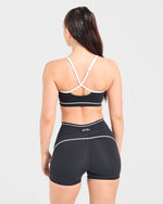 Form Sports Bra - Noir