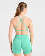 Adapt Seamless Strappy Sports Bra - Spring Mint