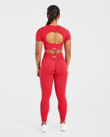 Adapt Seamless Crop Top - Salsa Rouge